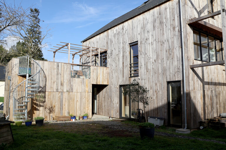Maison-Appartement à vendre Dans l&rsquo;Habitat Cie Elle Simagine à Saint Germain sur Ille